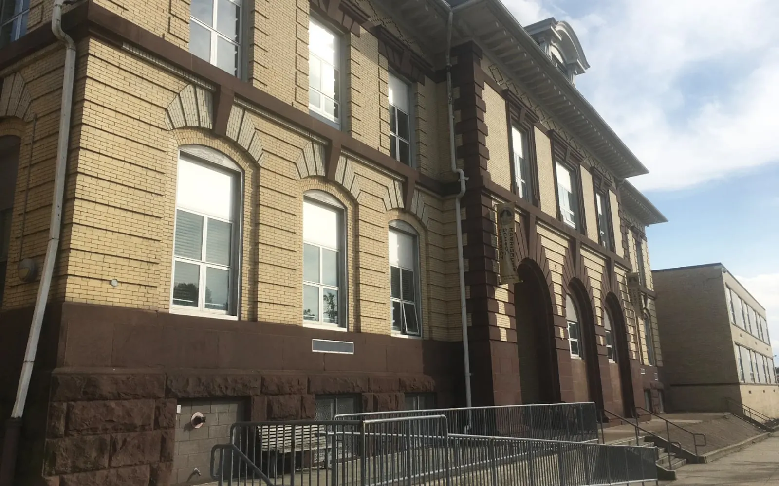 Photo of the front of the Lincoln building