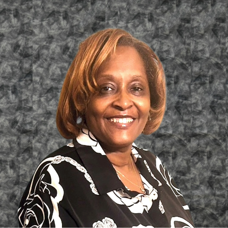 Head shot photo Dr. Sabina Grant-Spencer