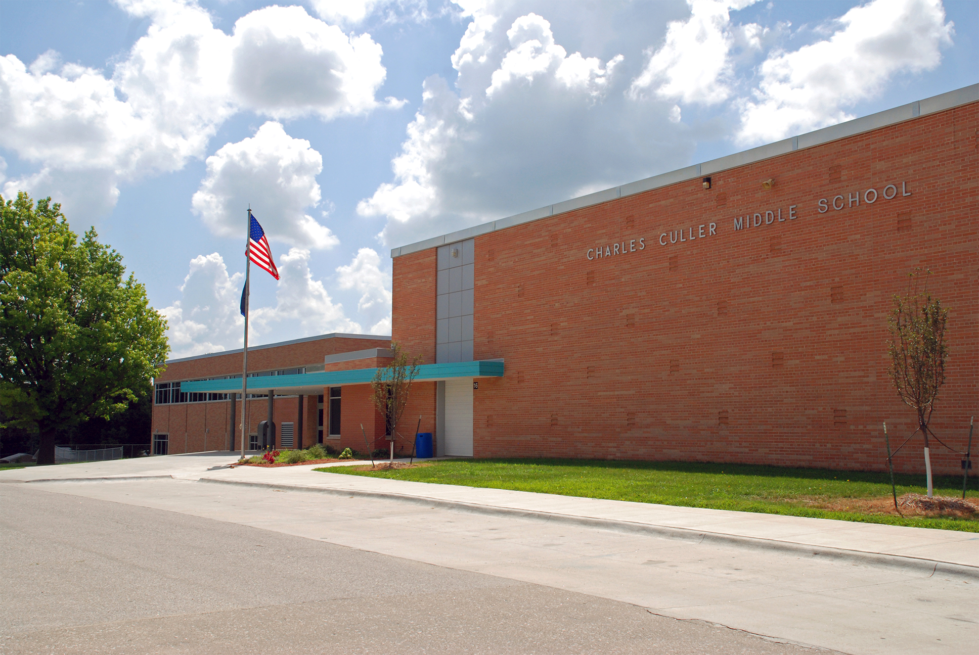 Front entrance of Culler Middle School