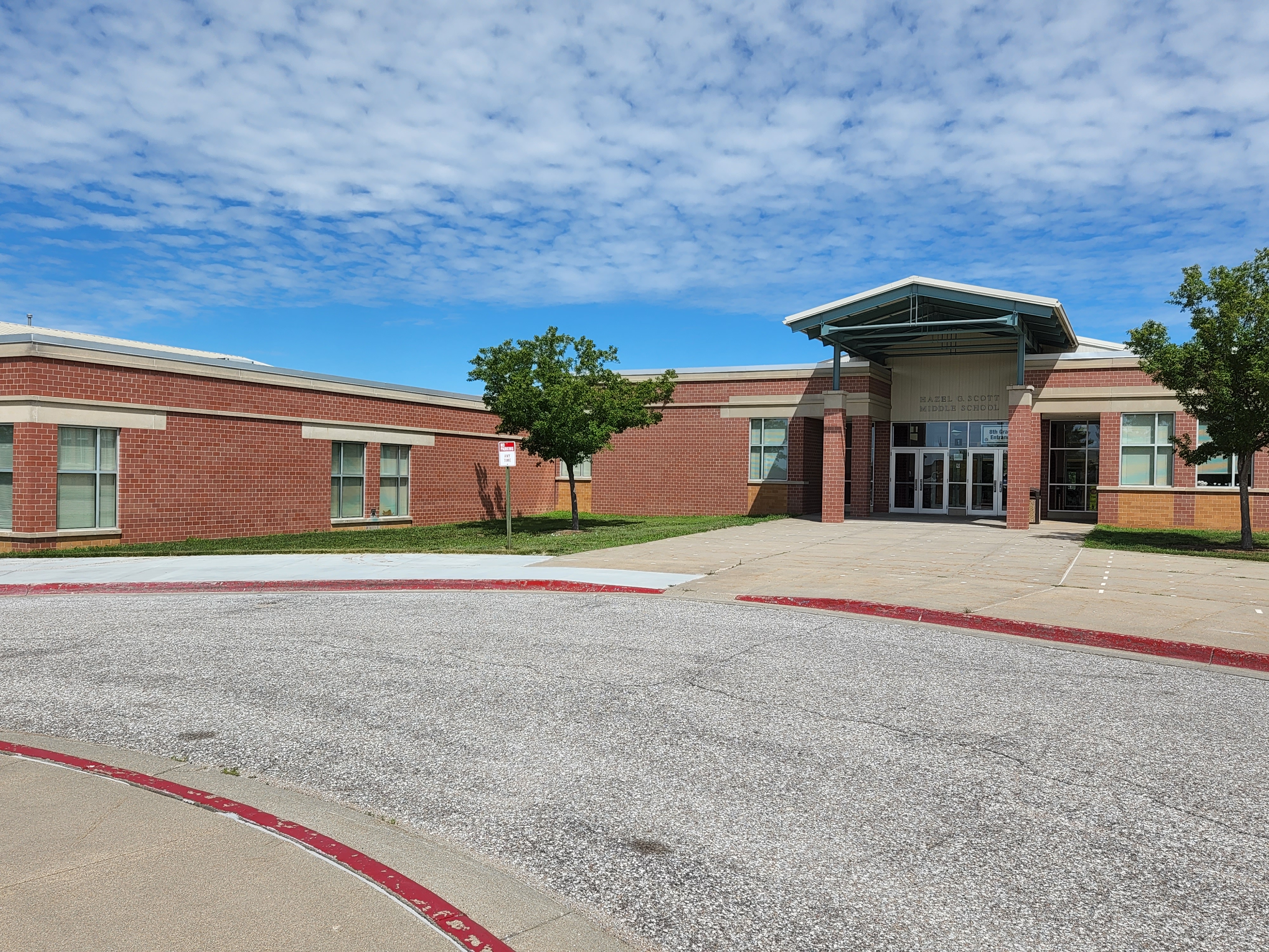 Front entrance of Scott Middle School