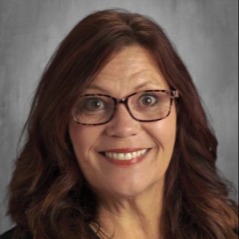 Julie Lee, Principal
