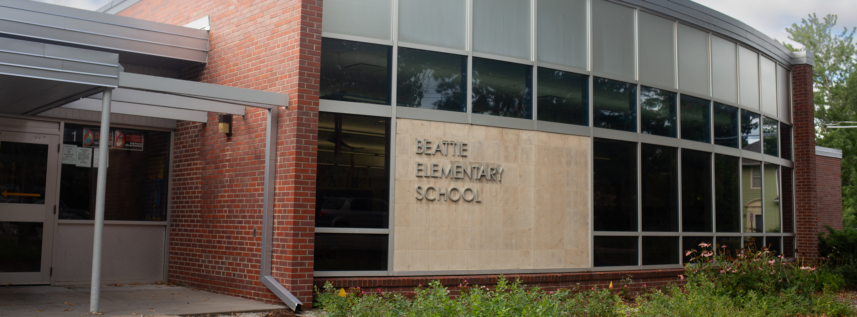 Front entrance of Beattie Elementary