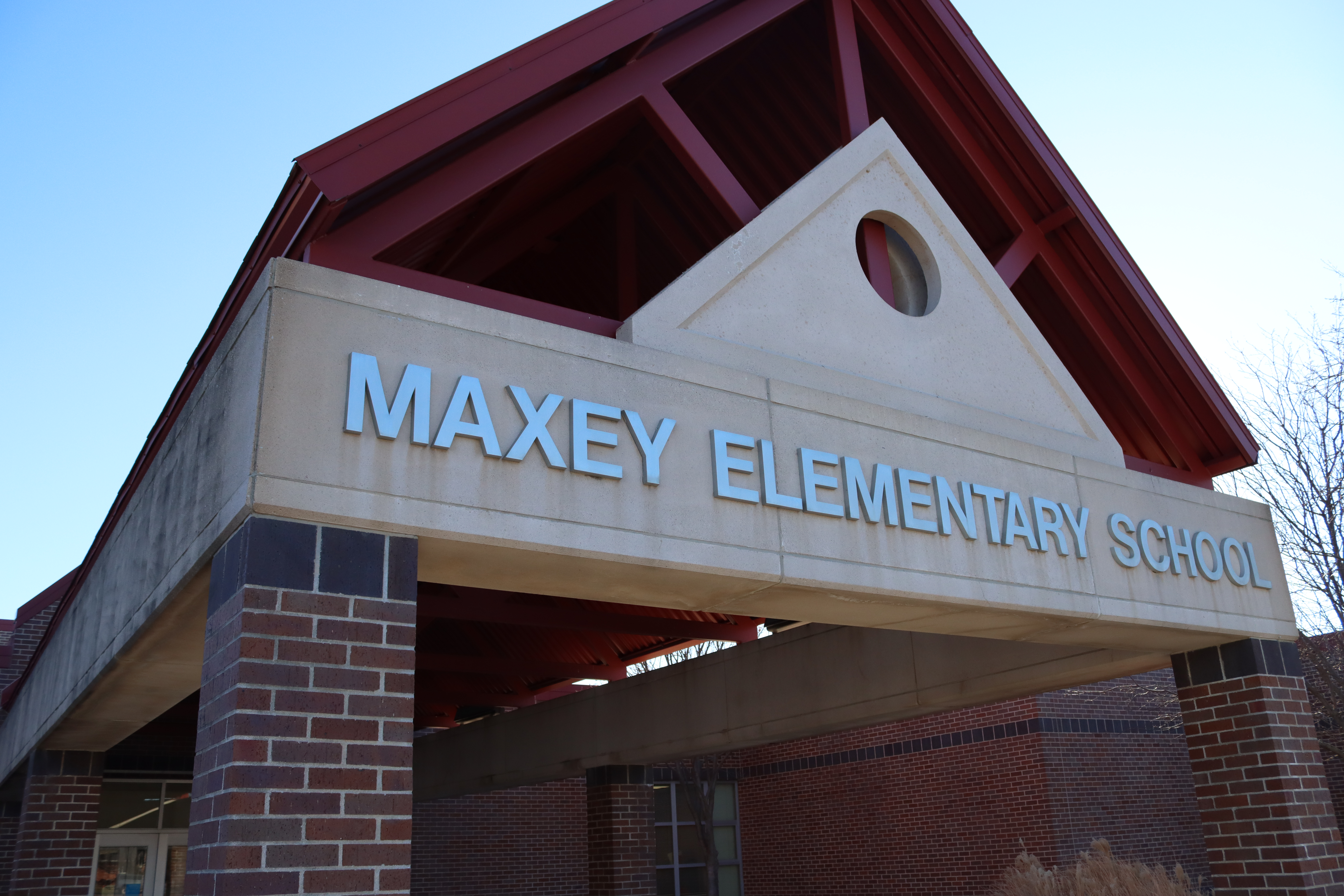 Front facade of Maxey Elementary