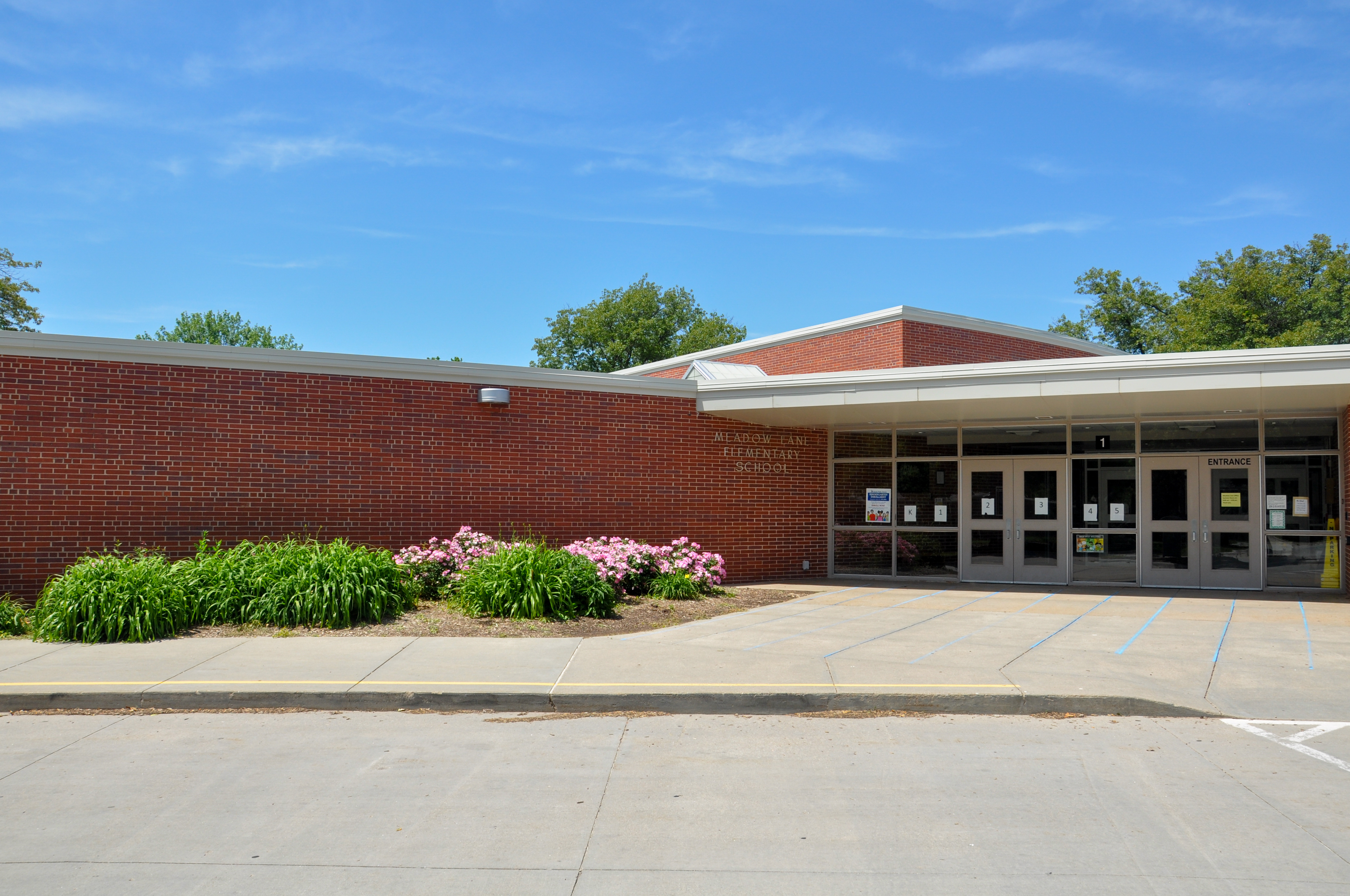 Front facade of Meadow Lane Elementary