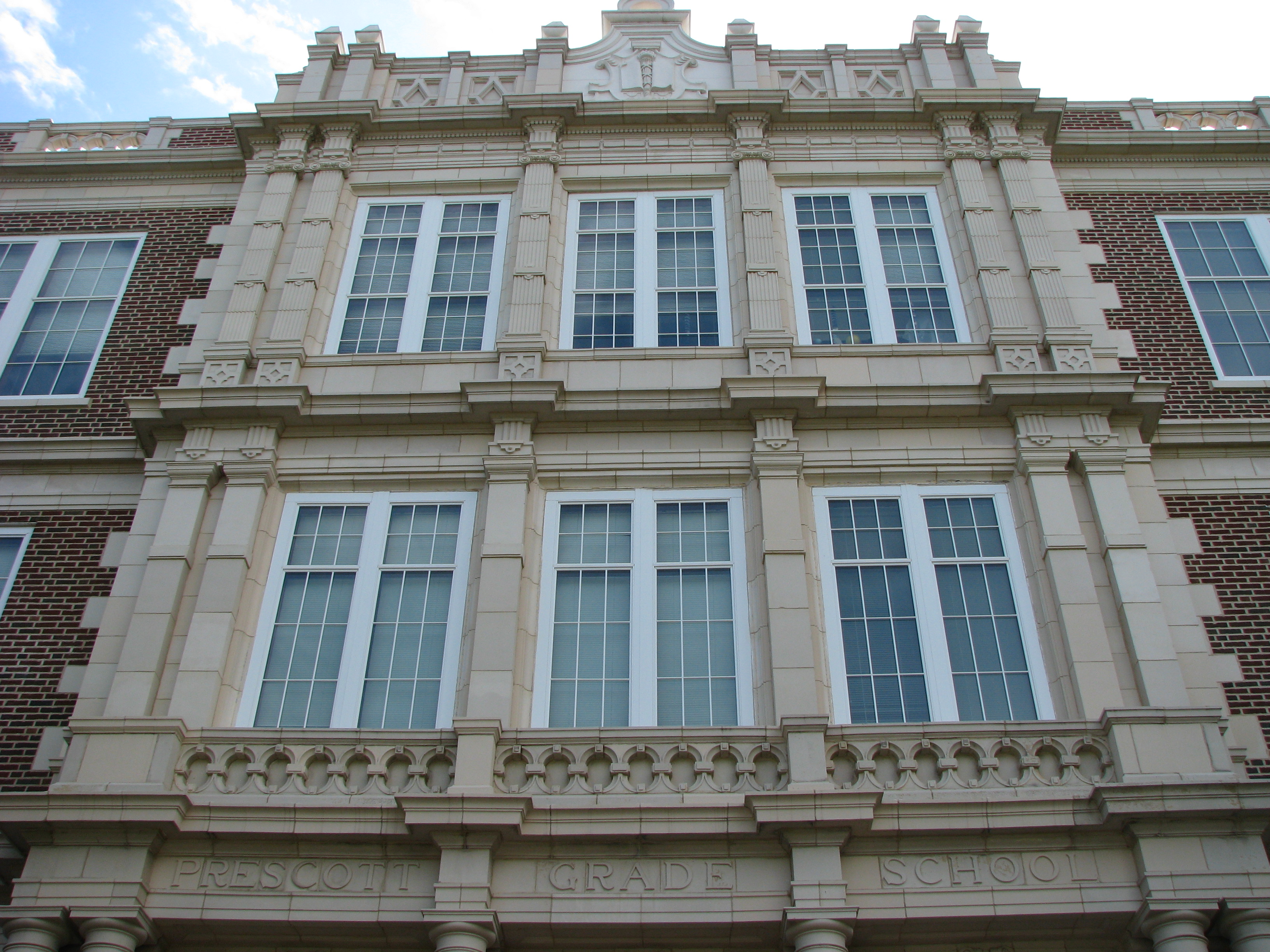 Front facade of Prescott Elementary