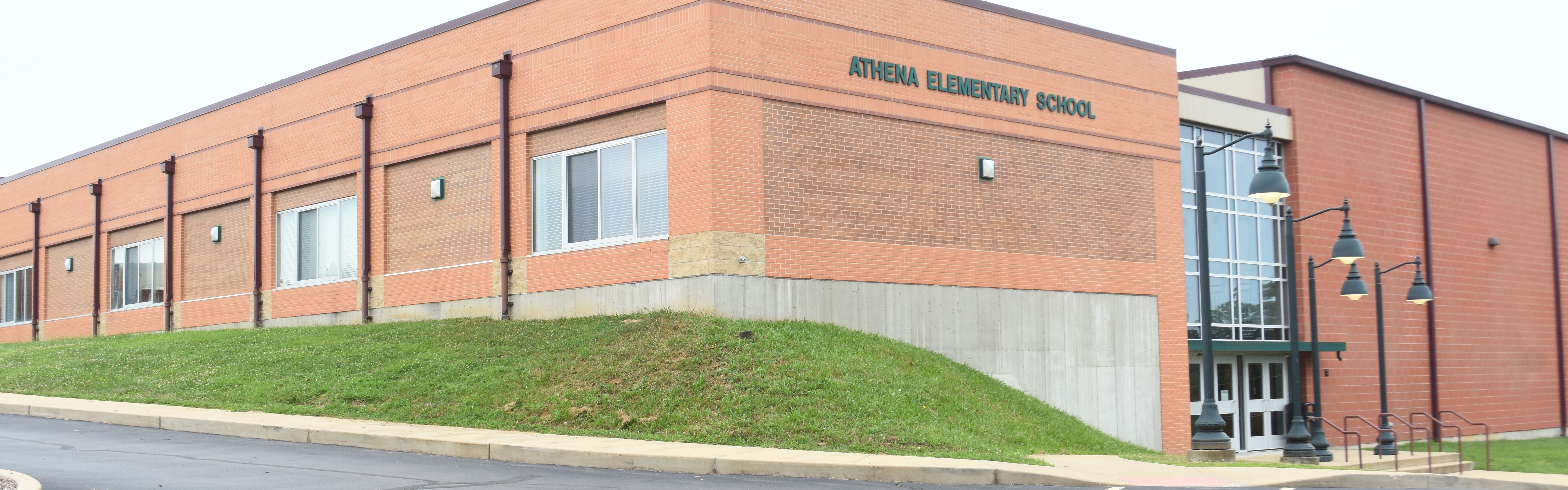 Photo of school building