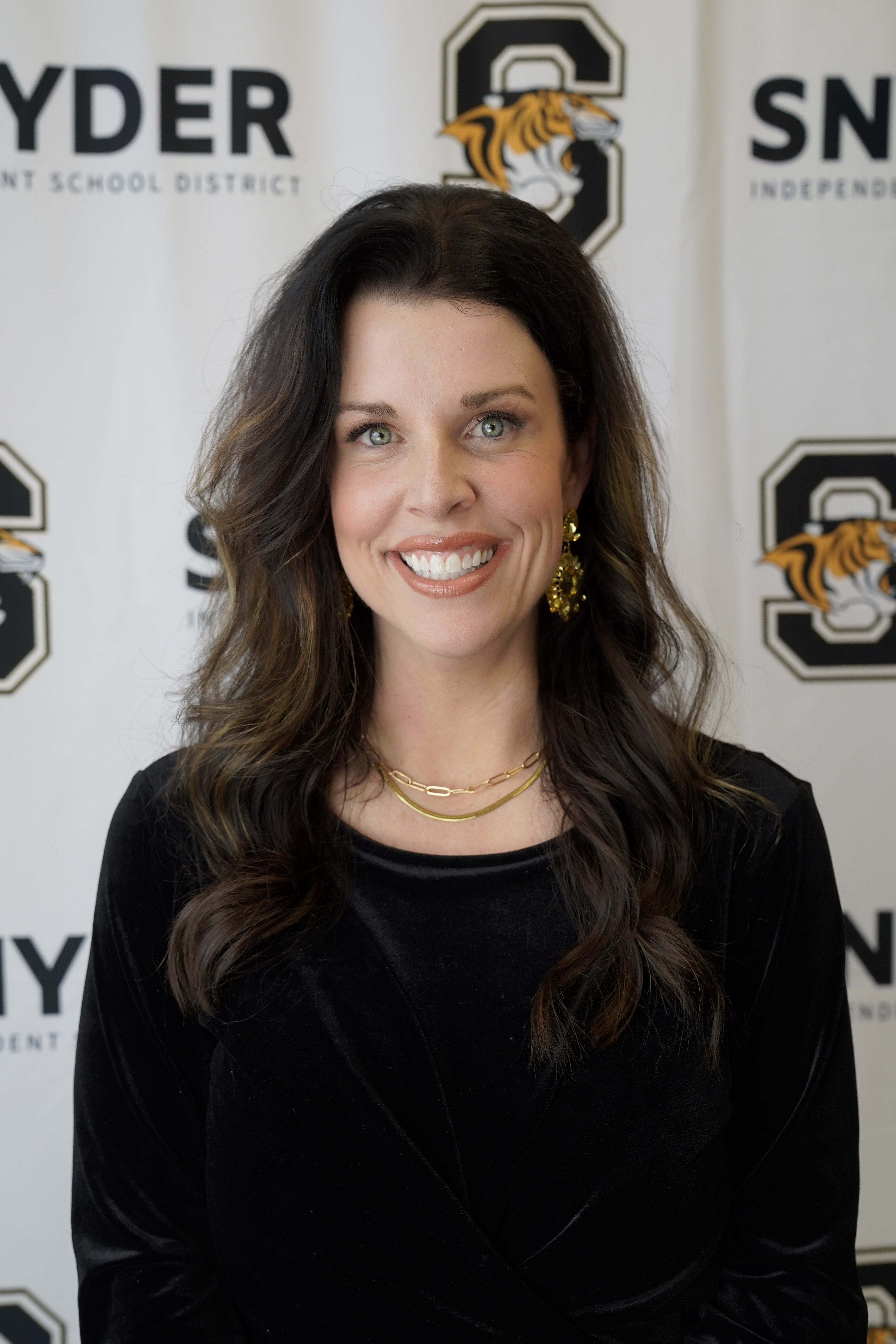 Dr. Jesica Gore