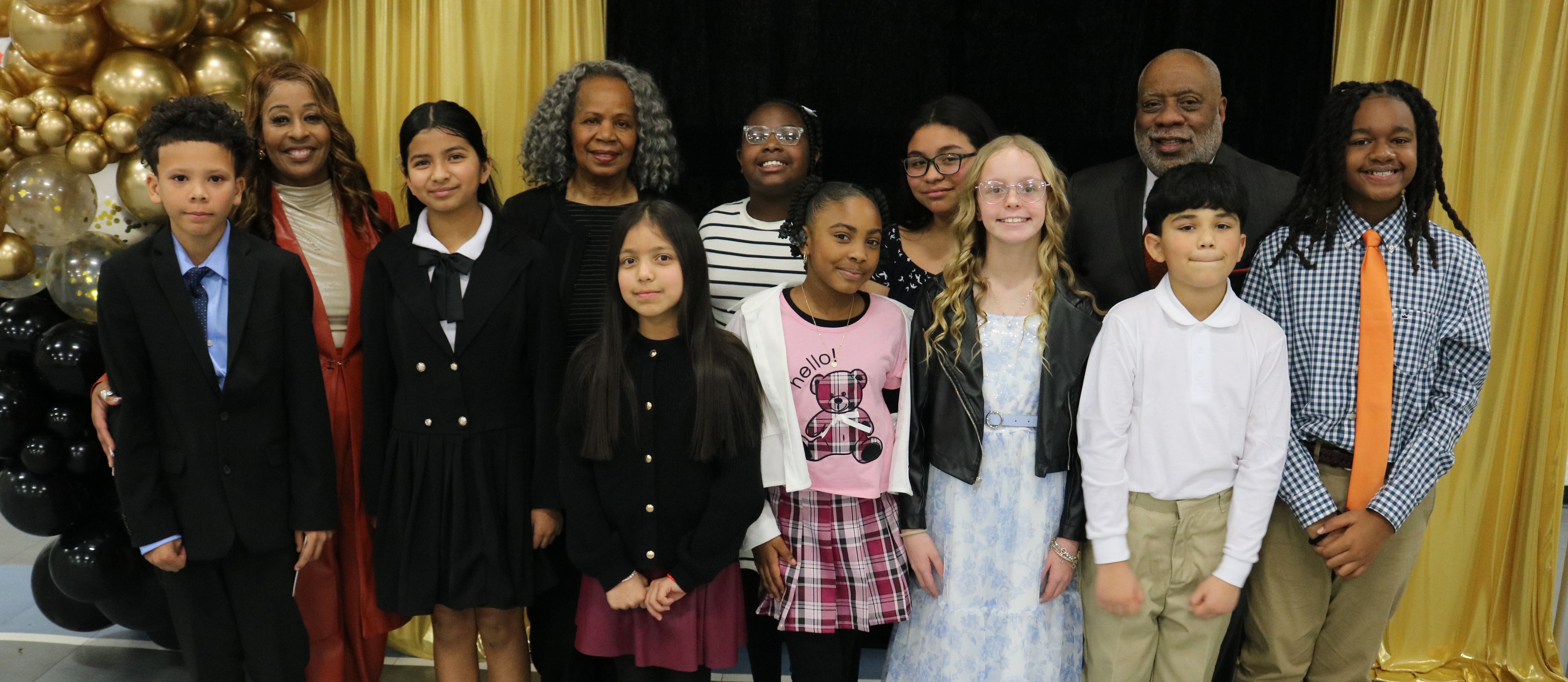 Daisy Bates MAR Slider of a group posing for a picture on Daisy Bates Day