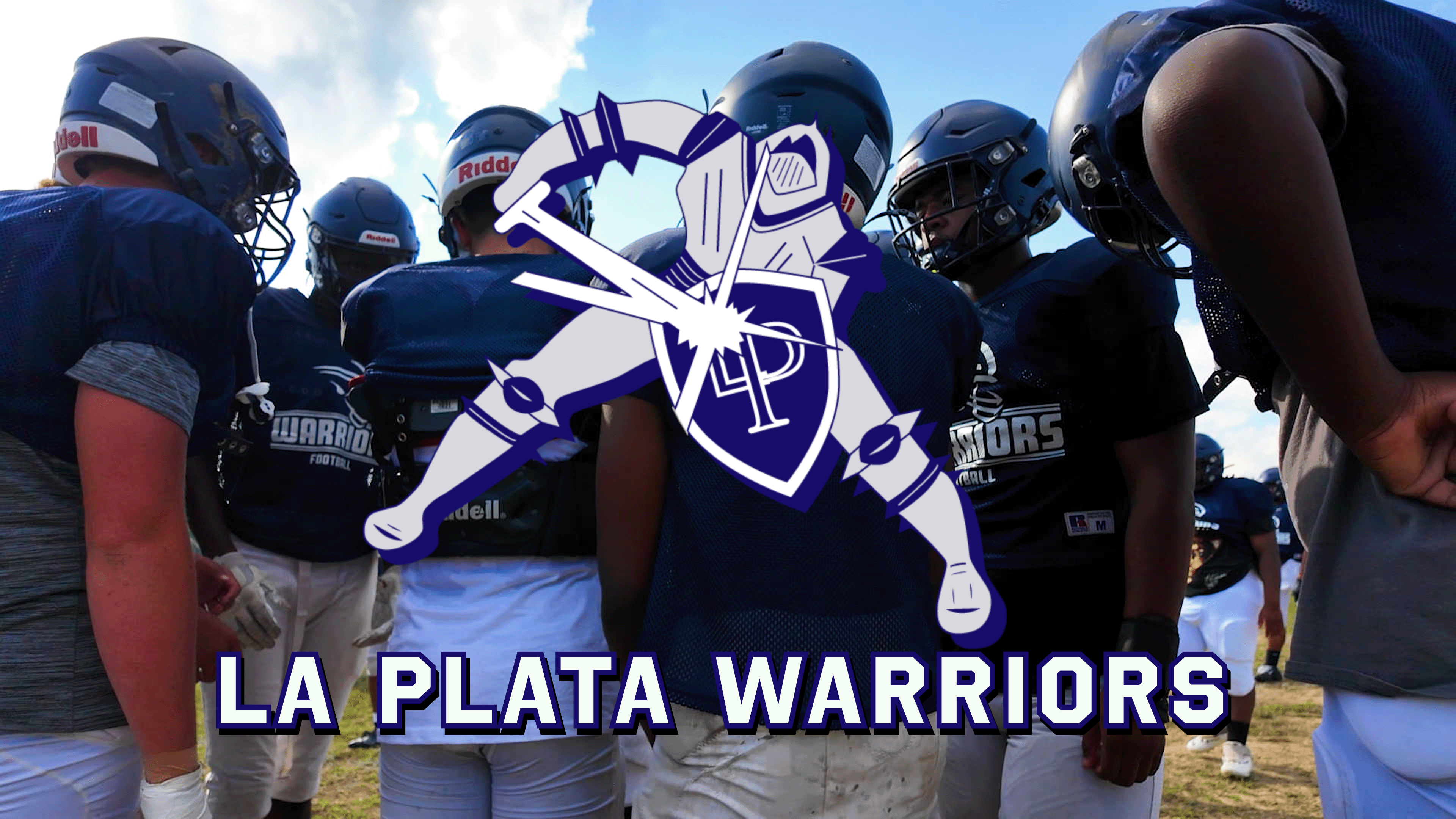 La Plata Football team with school logo