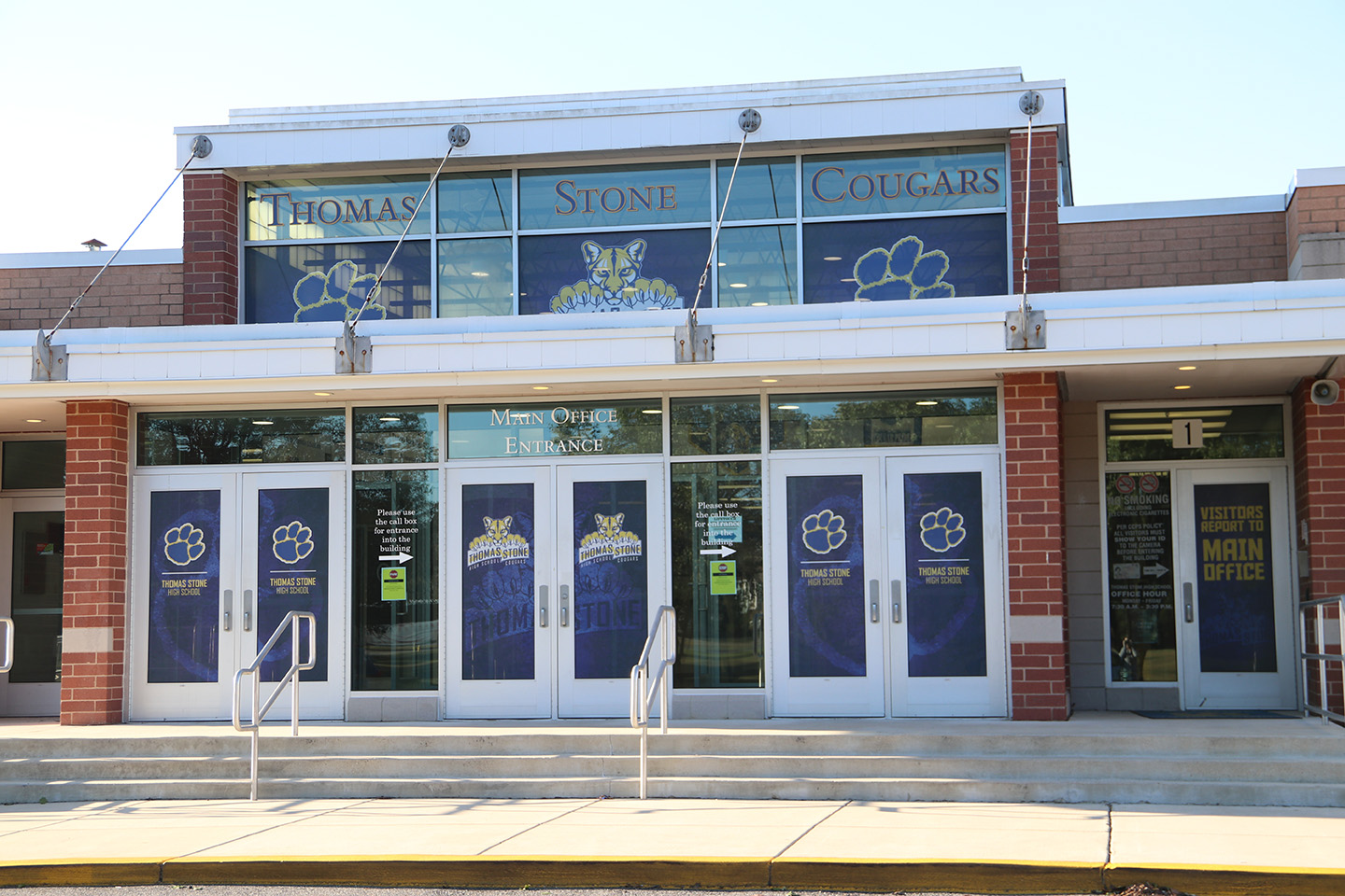 Thomas Stone High school building