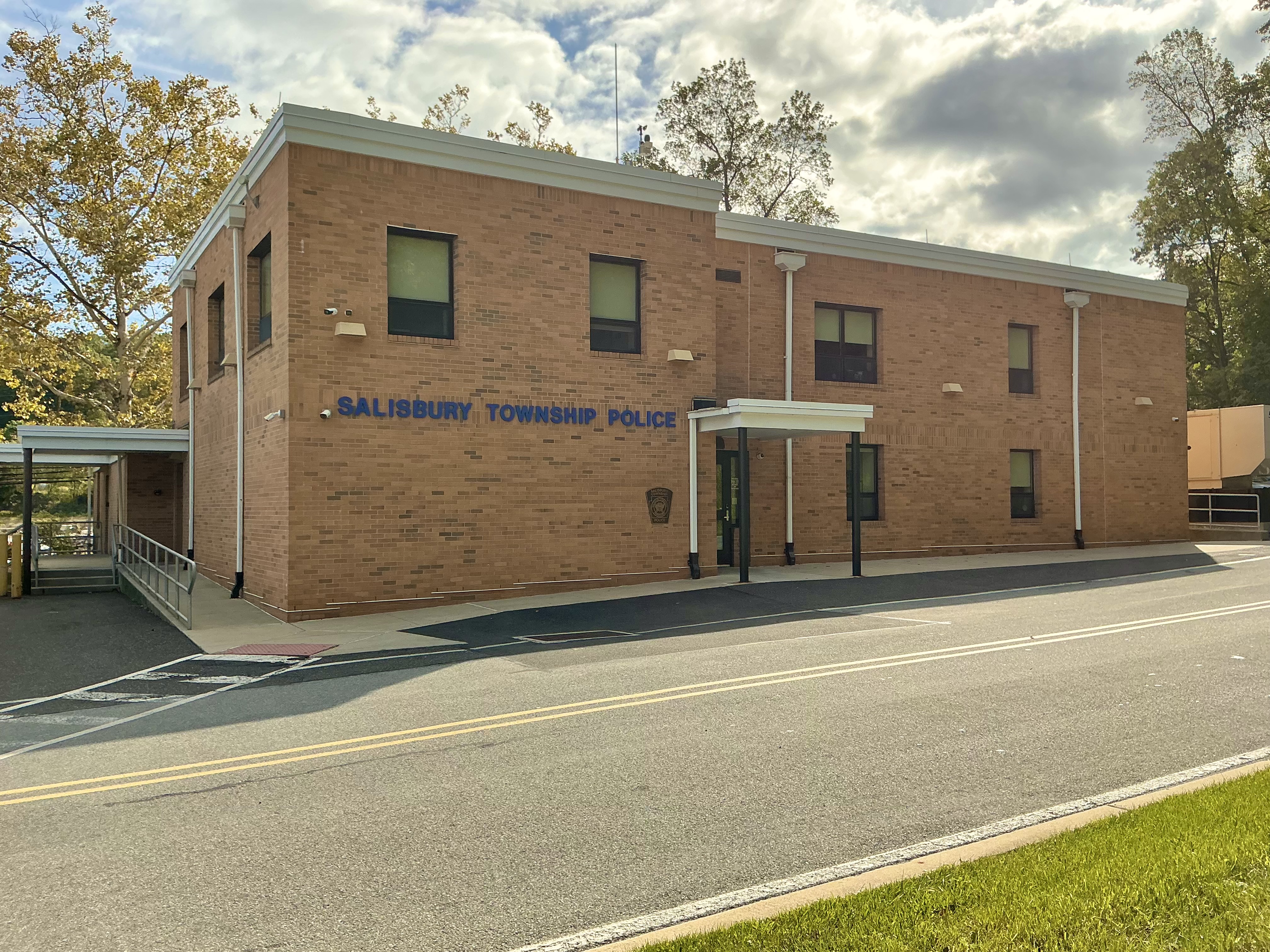 picture of PD building