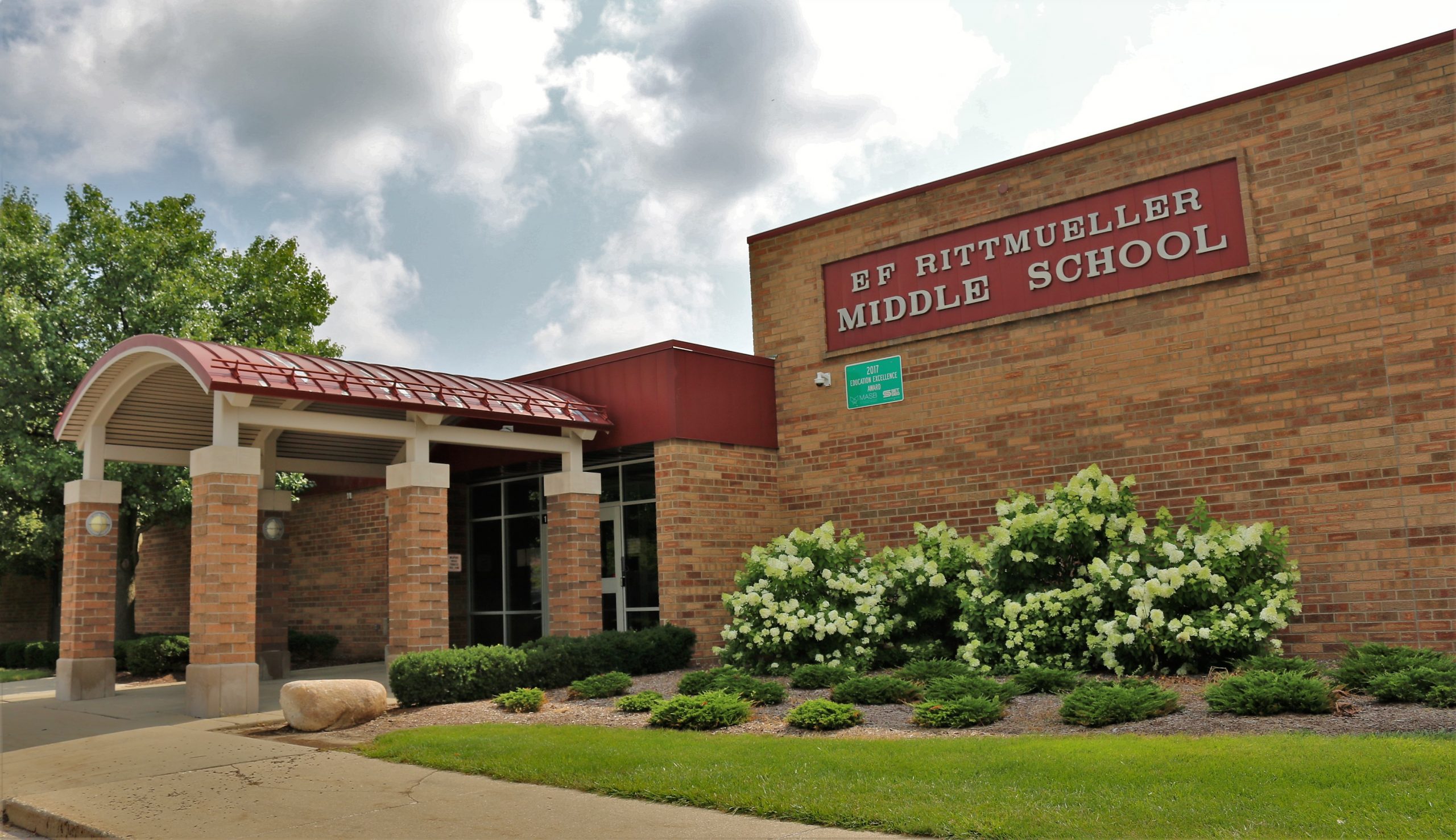 EF Rittmueller Middle School Entrance