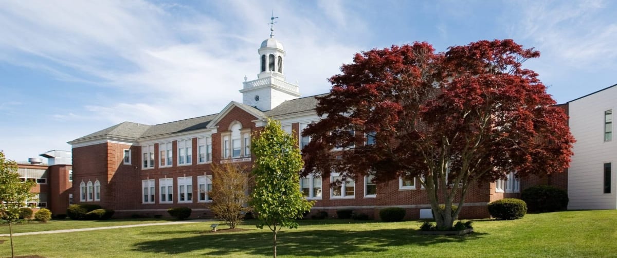 outside picture of lord baltimore es