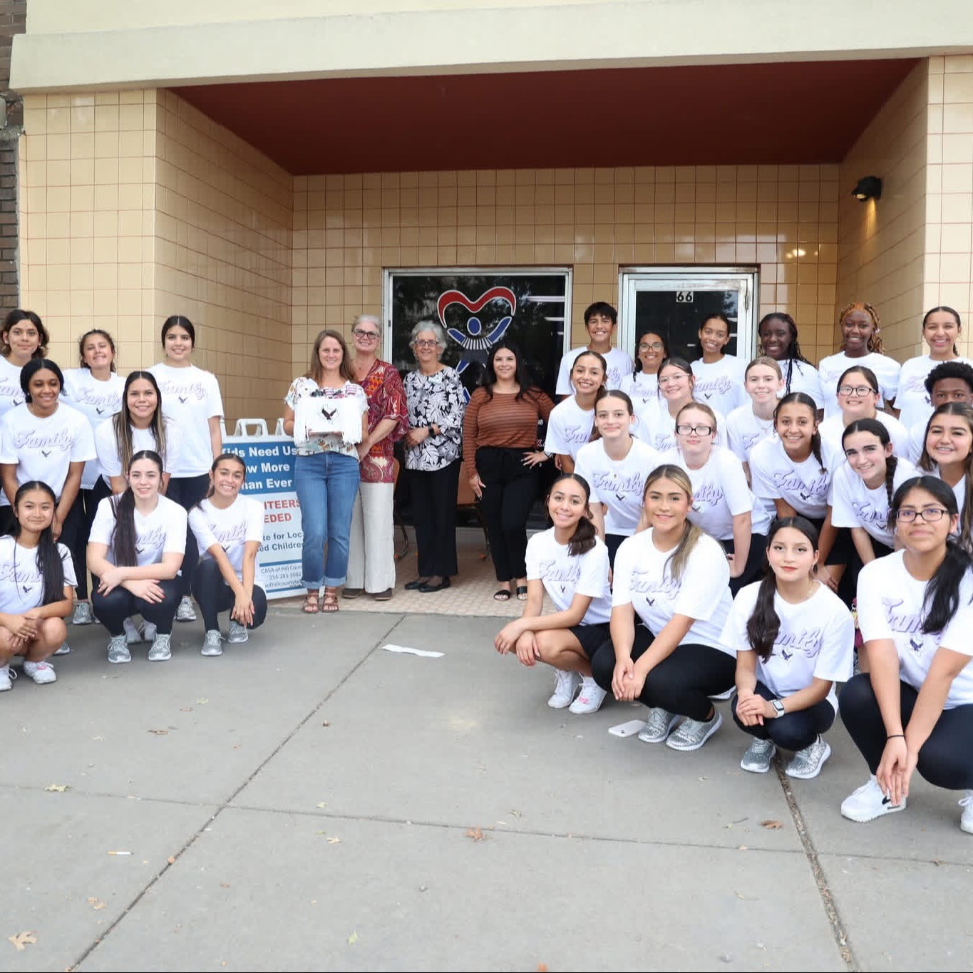 HISD Students and Casa Sponsors