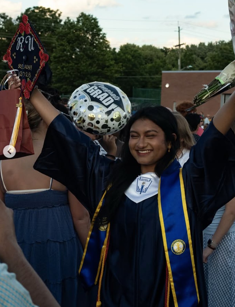 GRAD GIRL 26