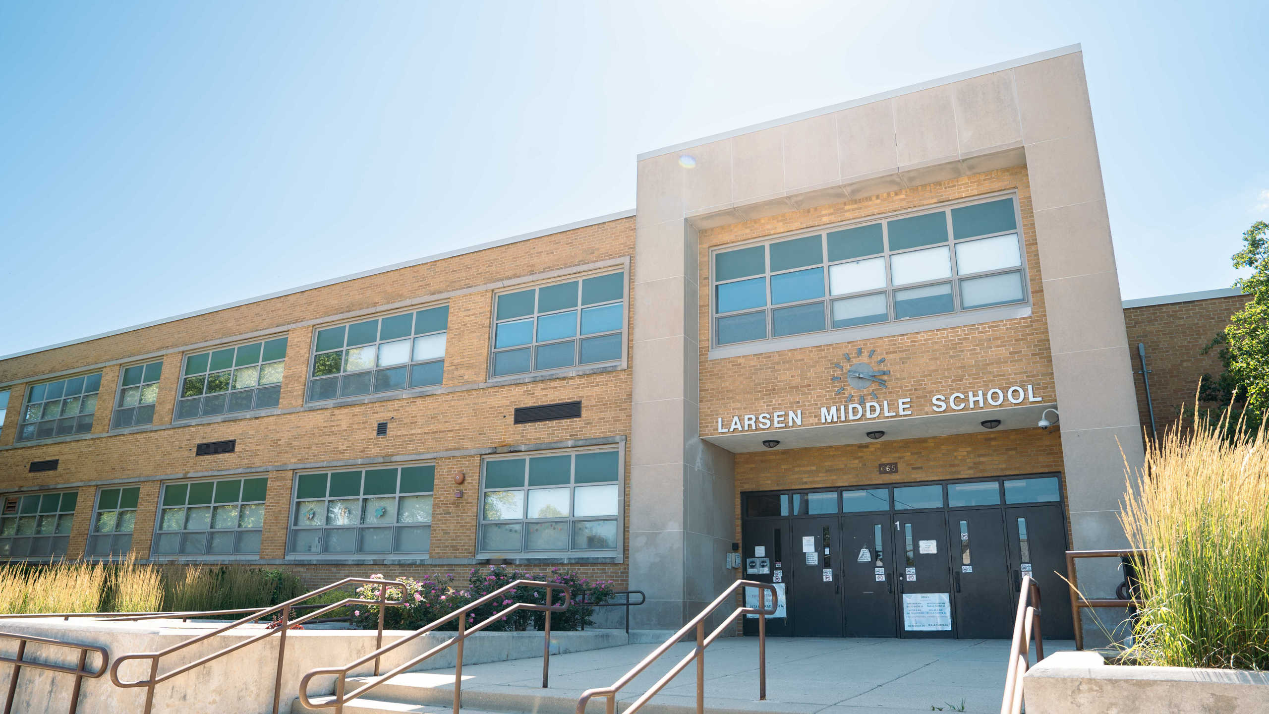Exterior view of Larsen Middle School