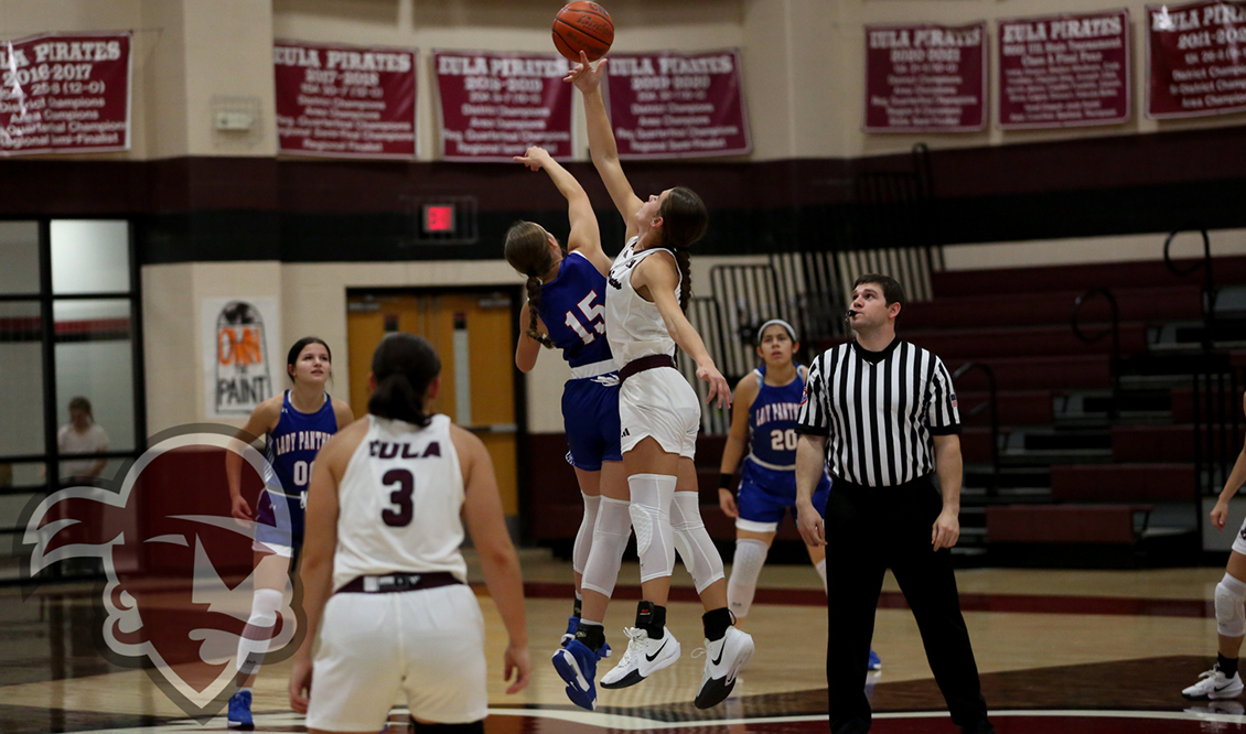 Girls's Basketball Tip-off