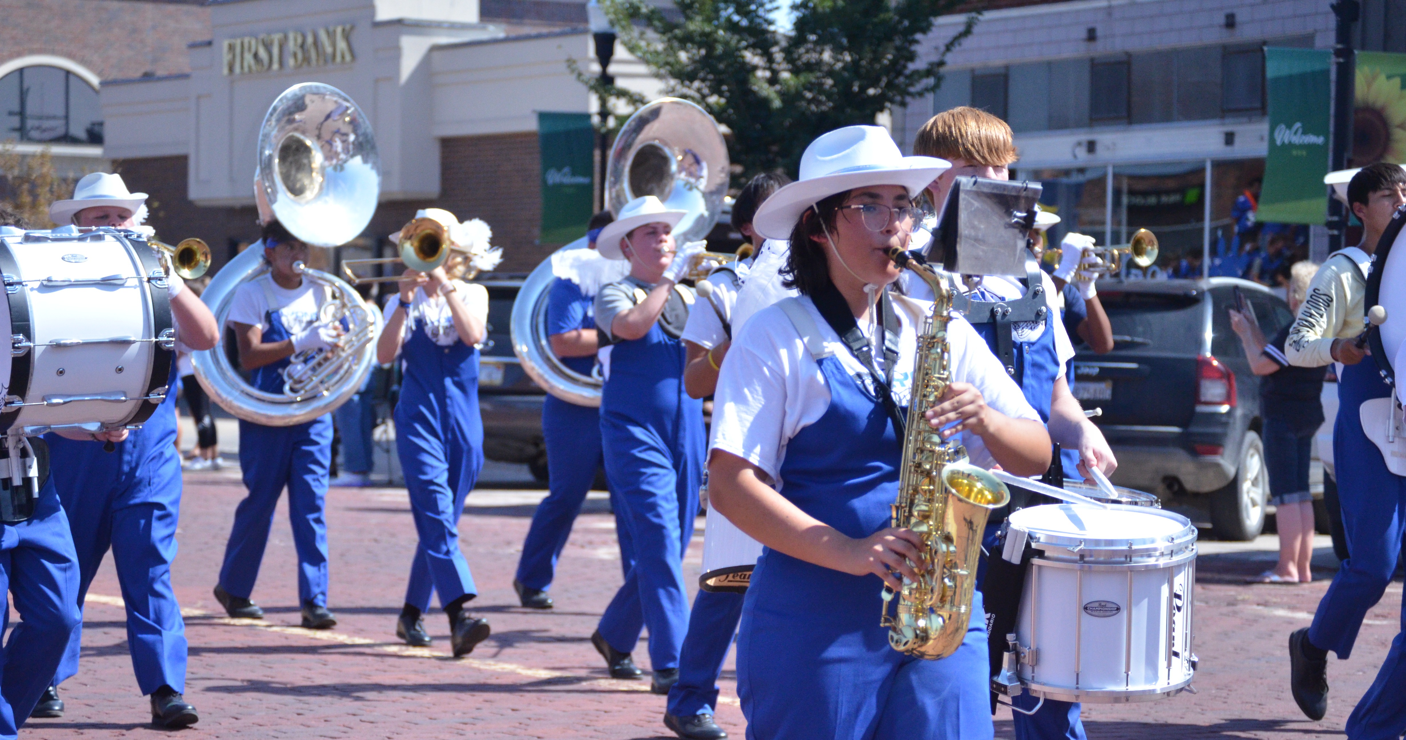 LHS Band Marching