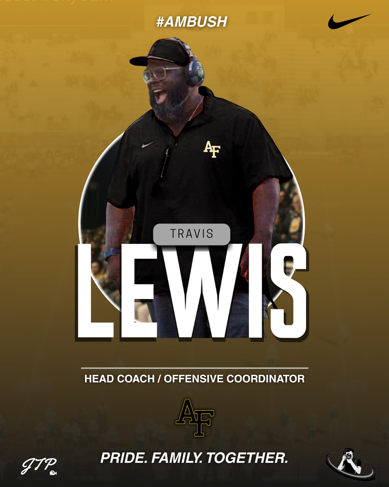 travis lewis
