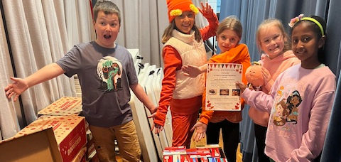 Stony Feinstein Jr Scholar NK Food Bank Drive!