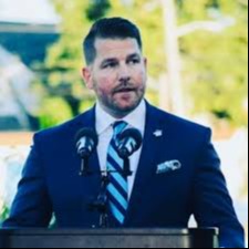 Superintendent Billy Cunningham
