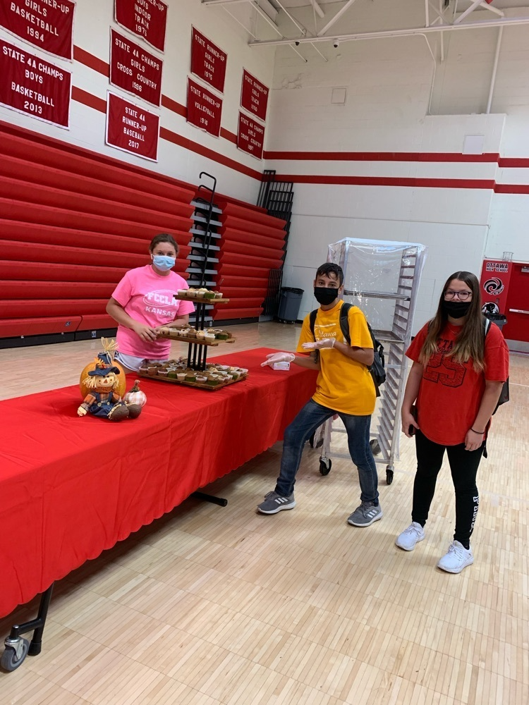 Culinary students providing a light breakfast