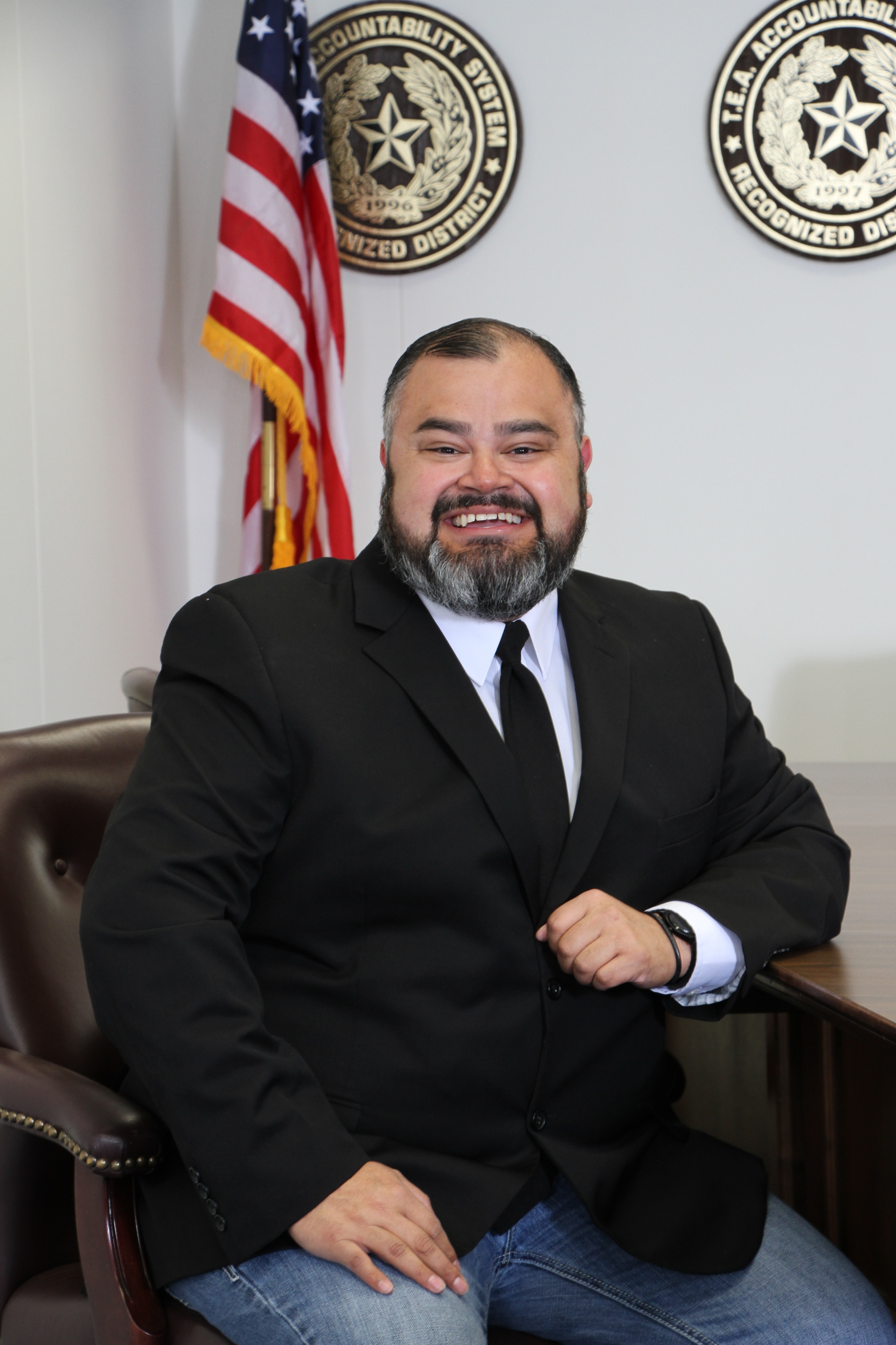 photo of JON LUNA (PRECINCT 2)