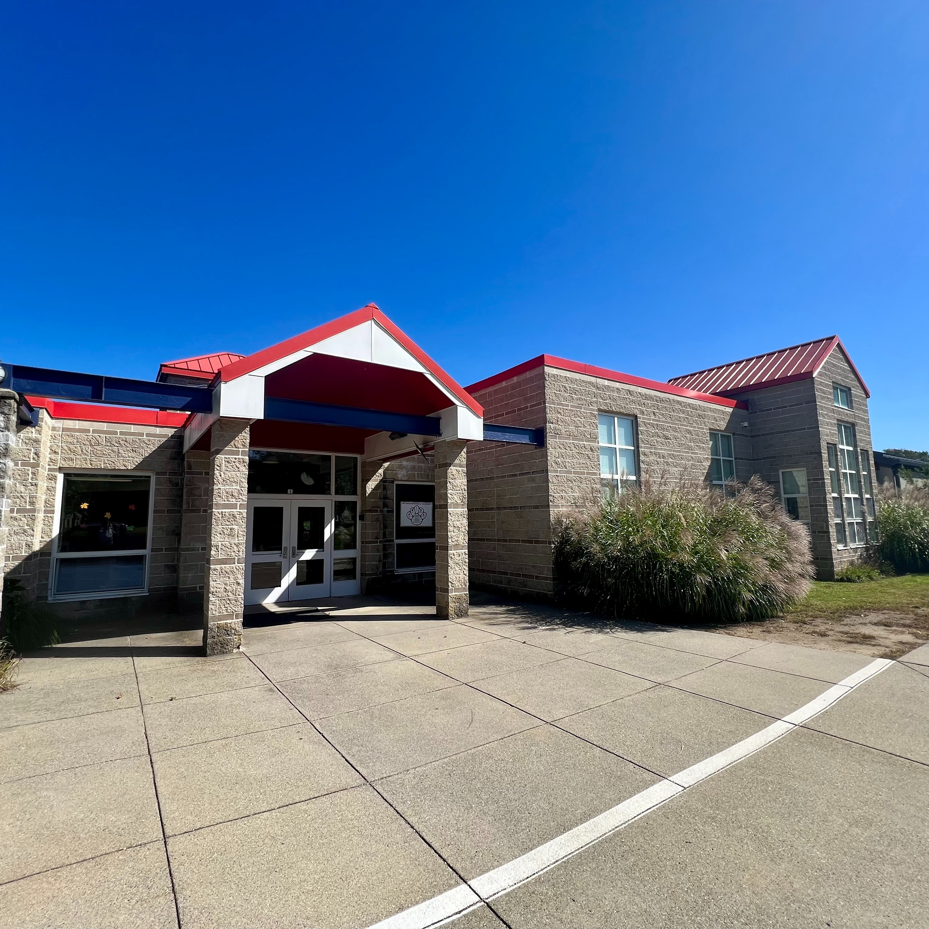 howard school front