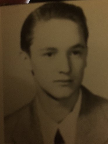 Photo of G. Randle Ackerman.