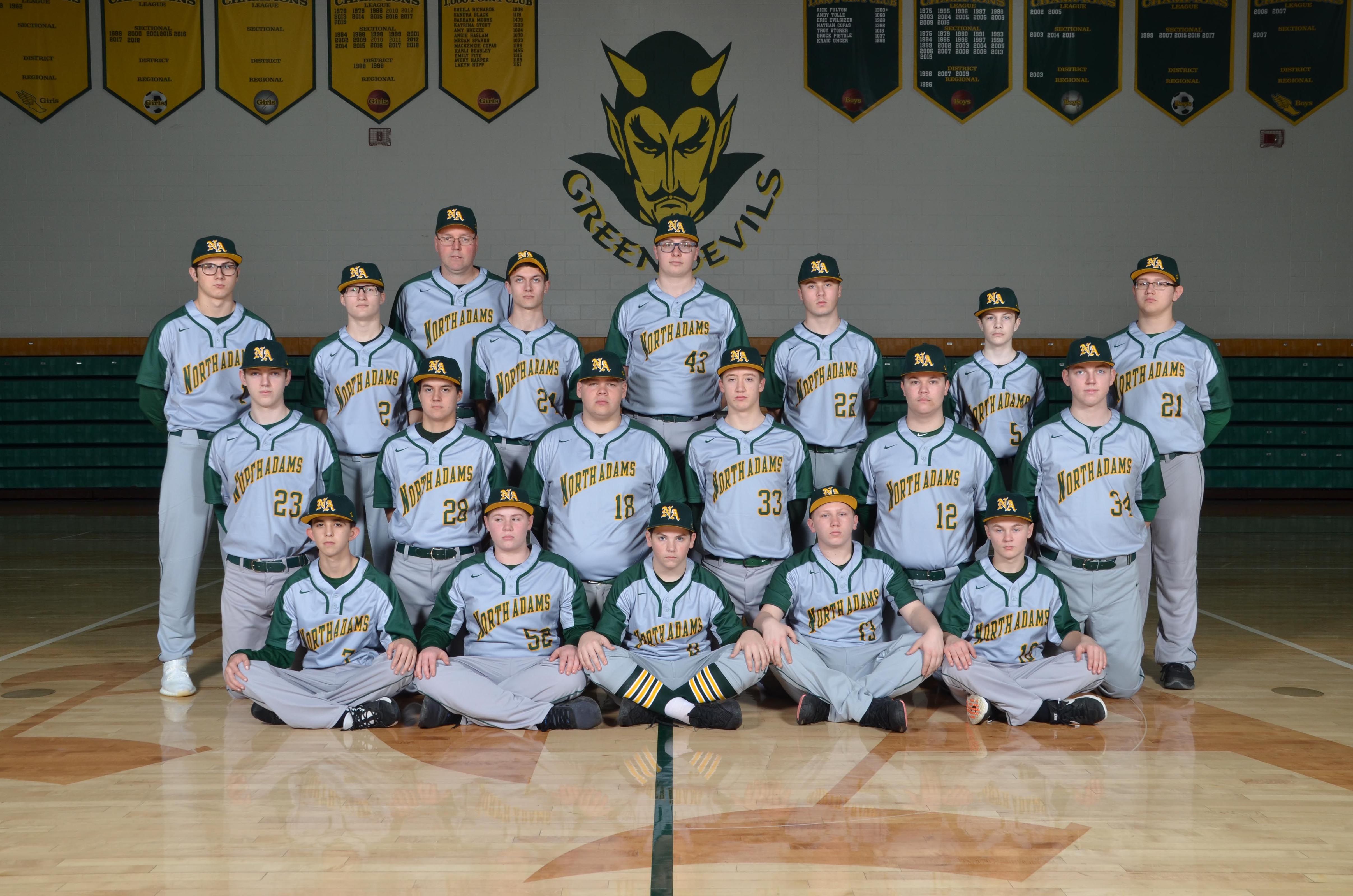 Varsity Baseball team picture