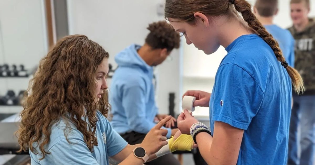 Students Learning to Tape in Exercise Science