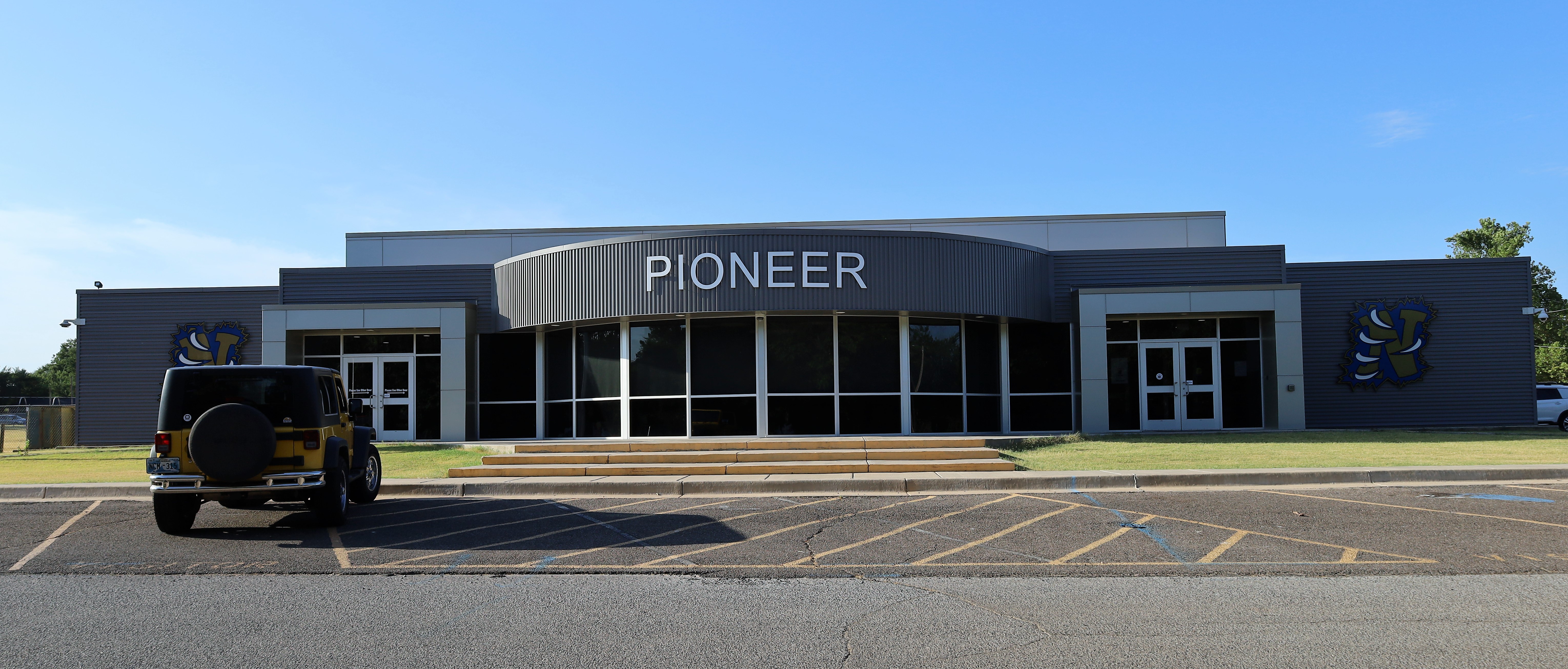 Pioneer Front