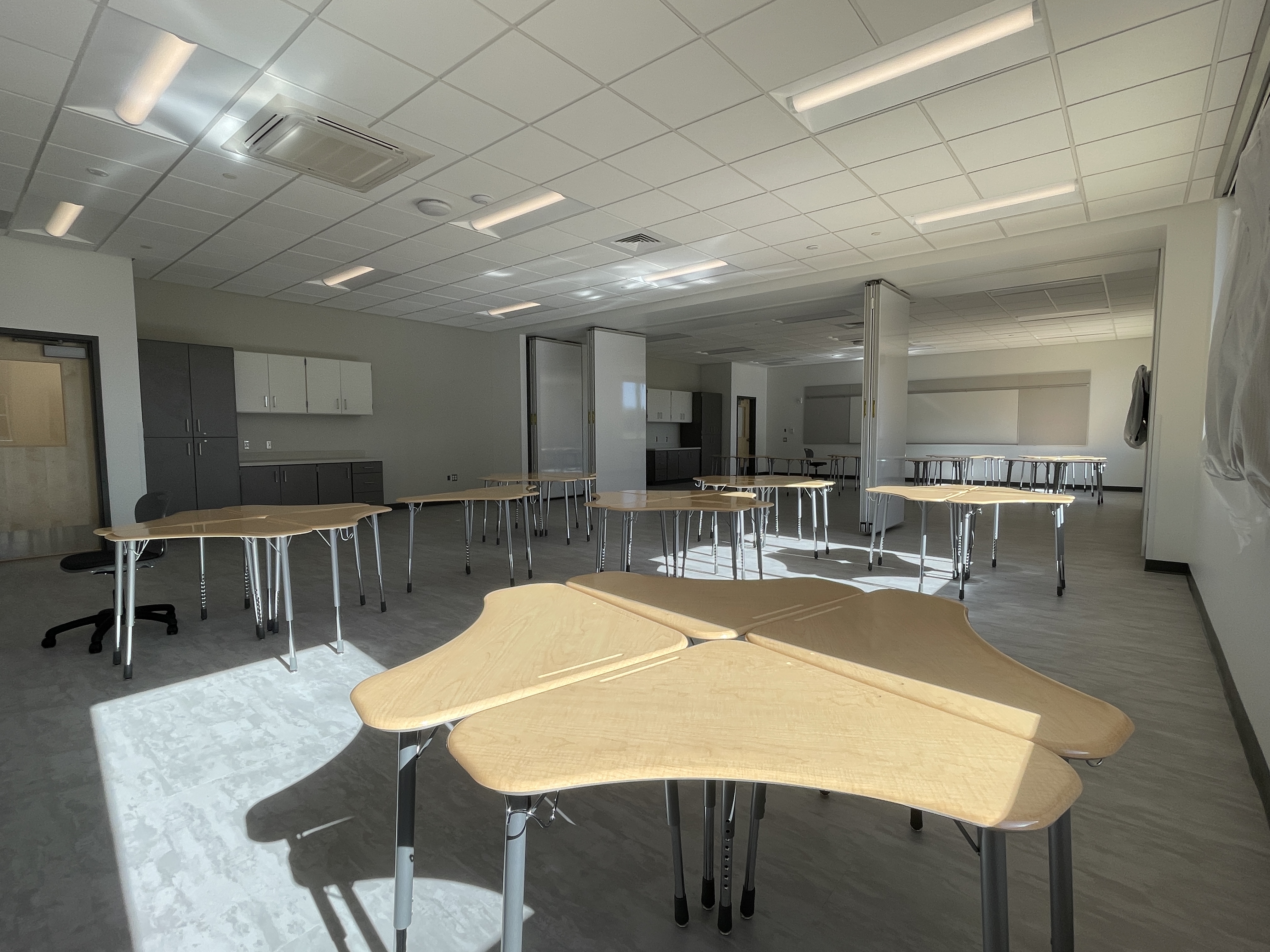 MMS Classroom with desks