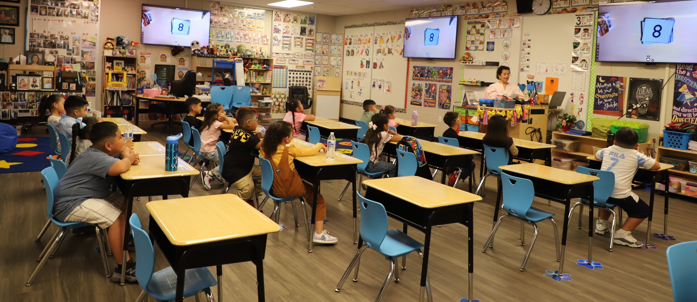 TES Students in class