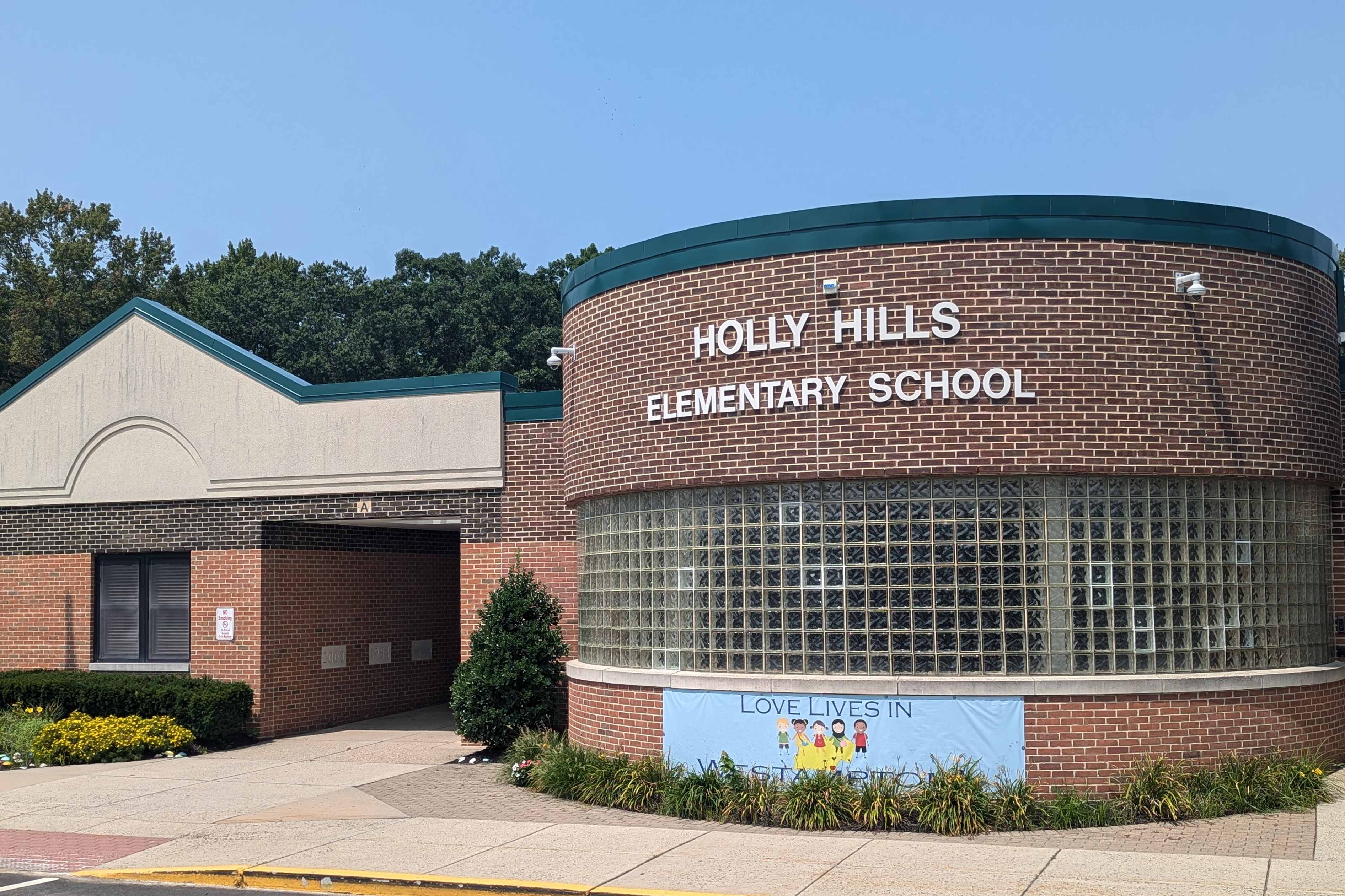 Holly Hills School Building