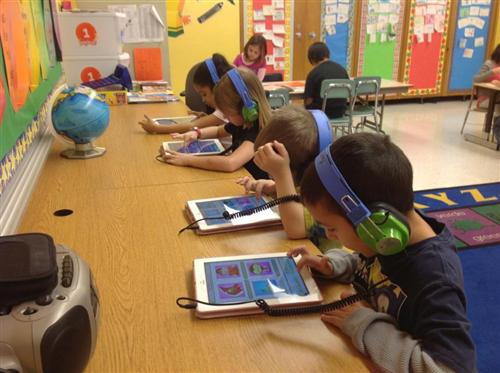 Mrs Moores first graders use ipads