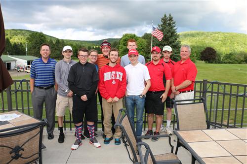 The Team and Alumni played their annual team scramble prior to the Awards Banquet.