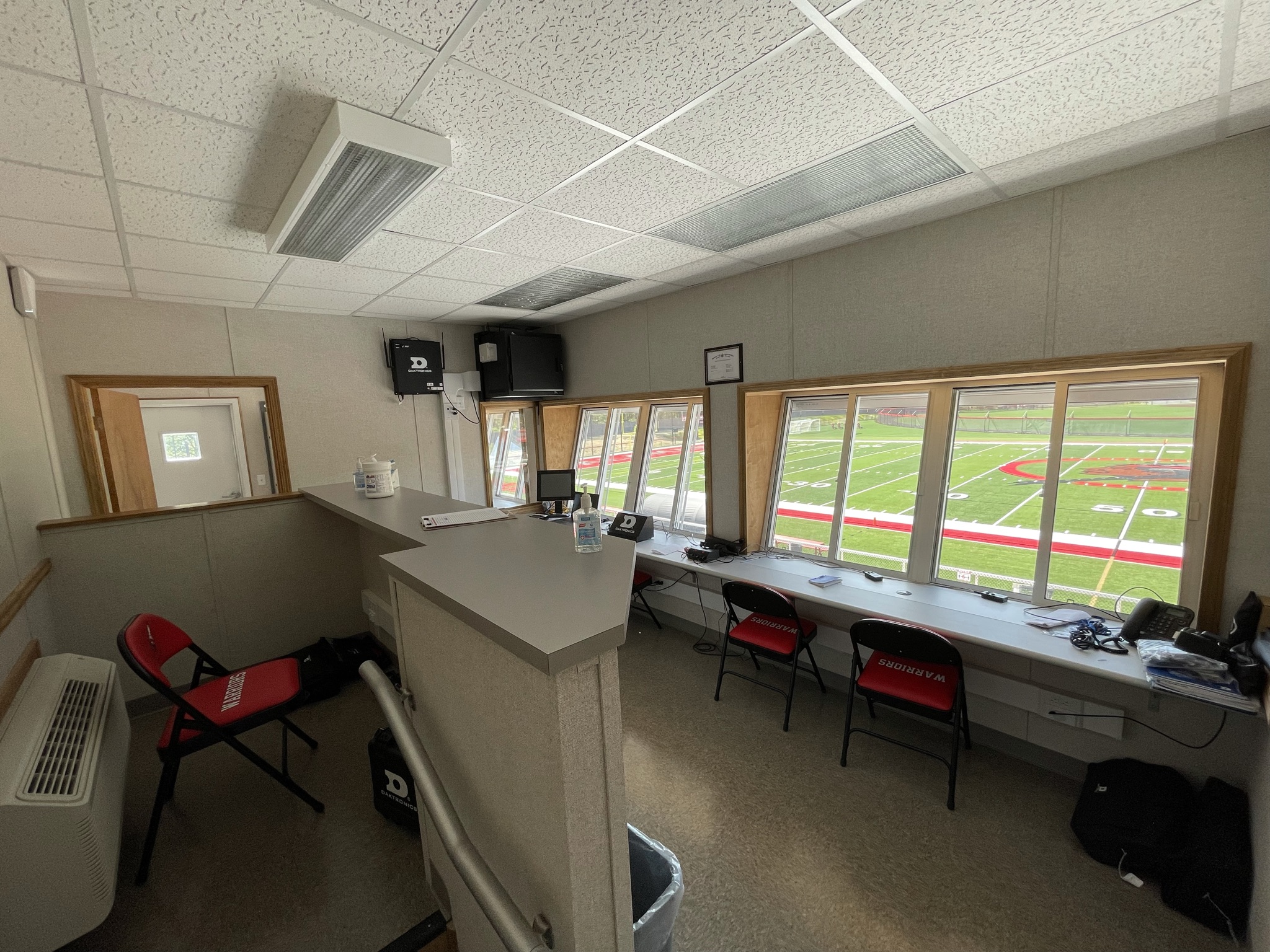 Multipurpose Field Pressbox Announcer, Clock