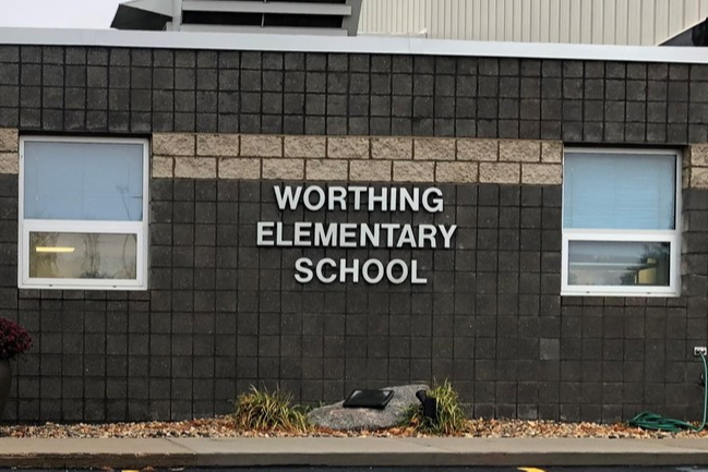 Worthing Elementary school building