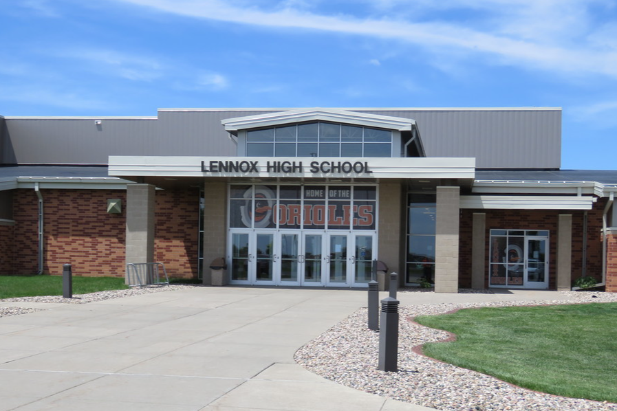 Lennox Jr/Sr High school building