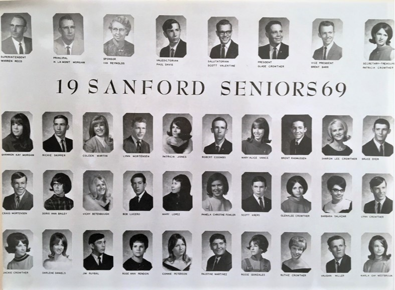 a photo of the seniors from the class of 1969