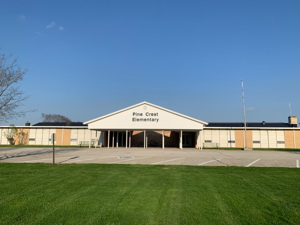 Pine Crest Elementary School