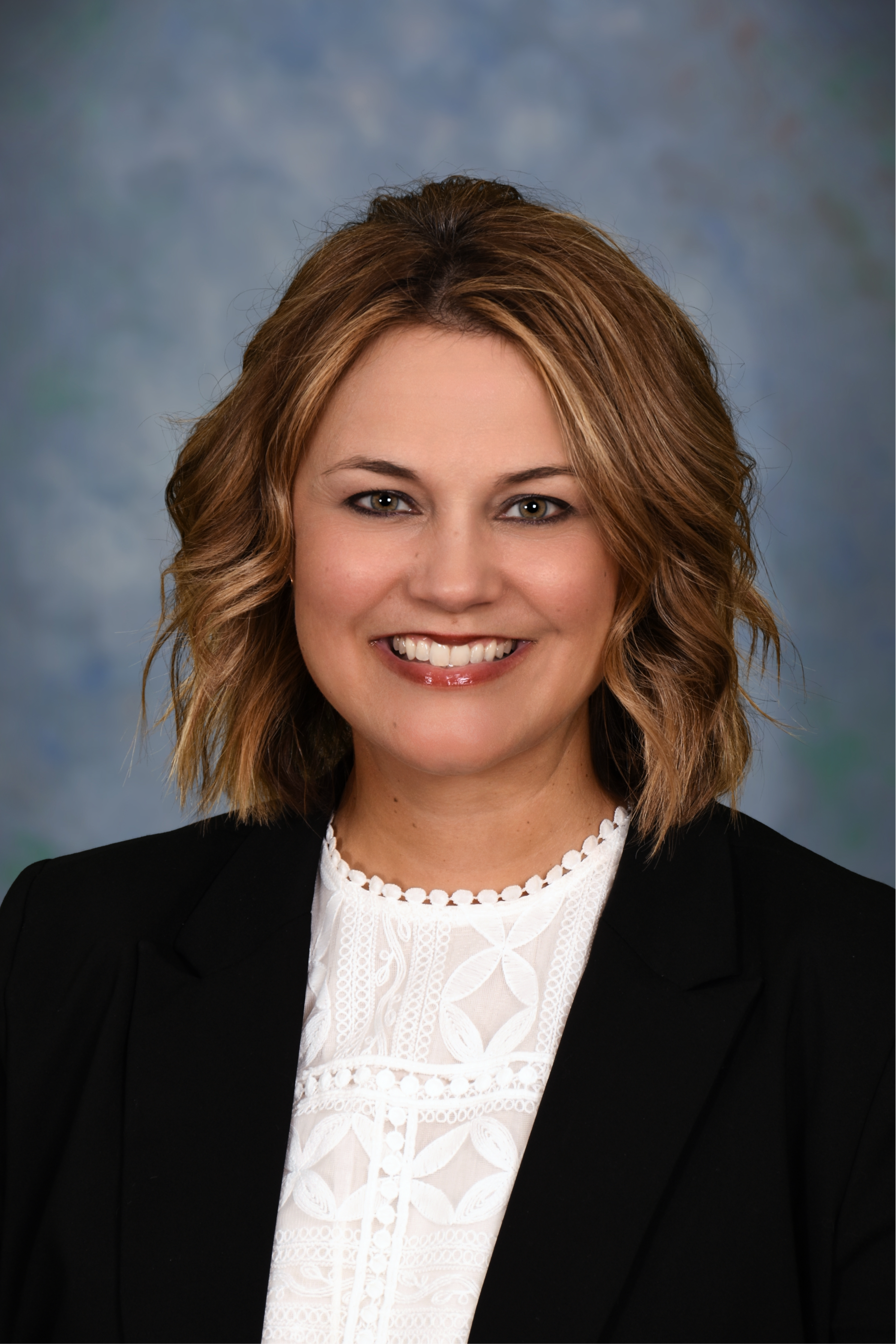 Headshot of Lincoln Elementary School Principal AIMEE LUNSFORD