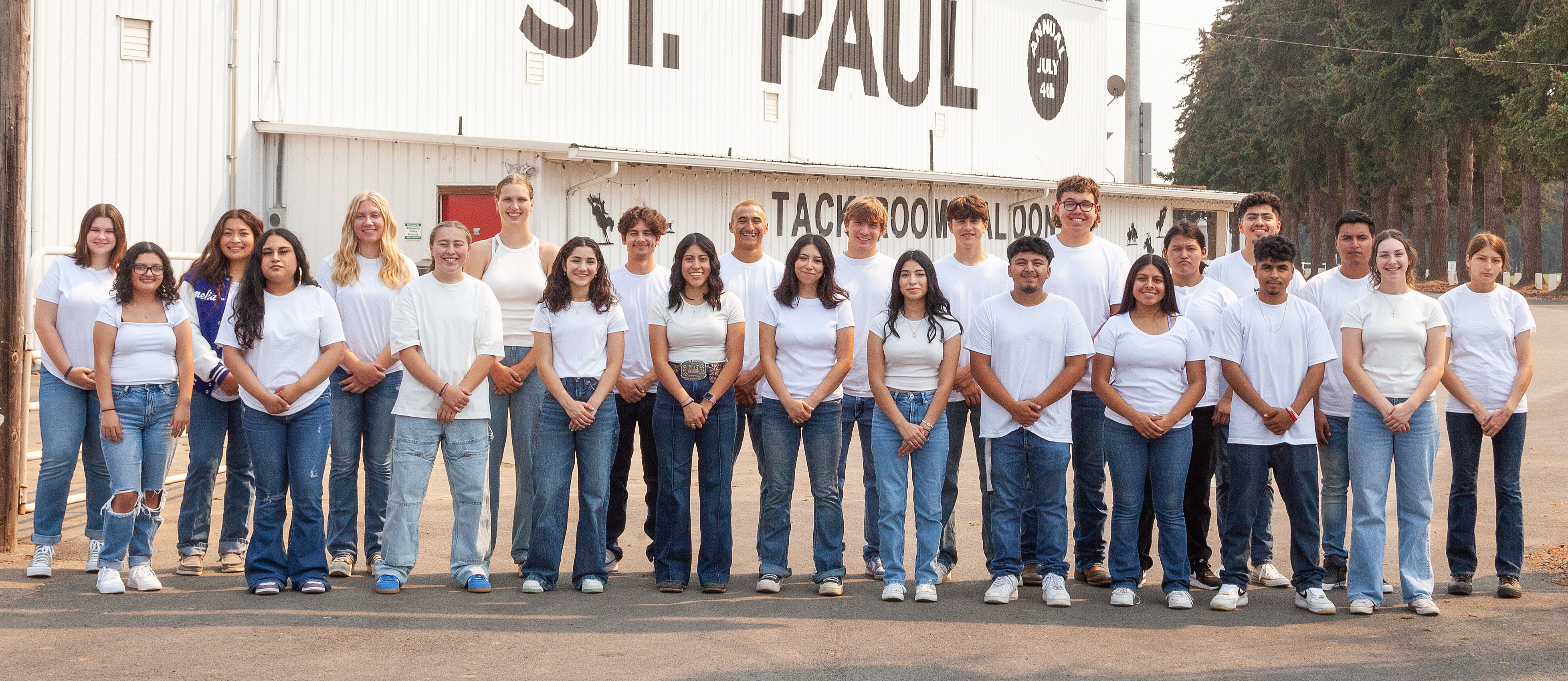 senior class of 2025 picture at rodeo grounds