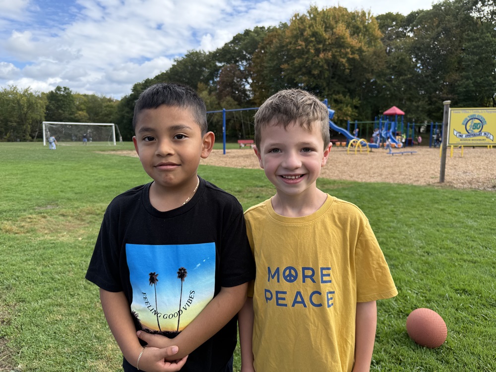 pine tree students wearing gold and yellow for monroe-woodbury goes gold for pediatric cancer awareness day
