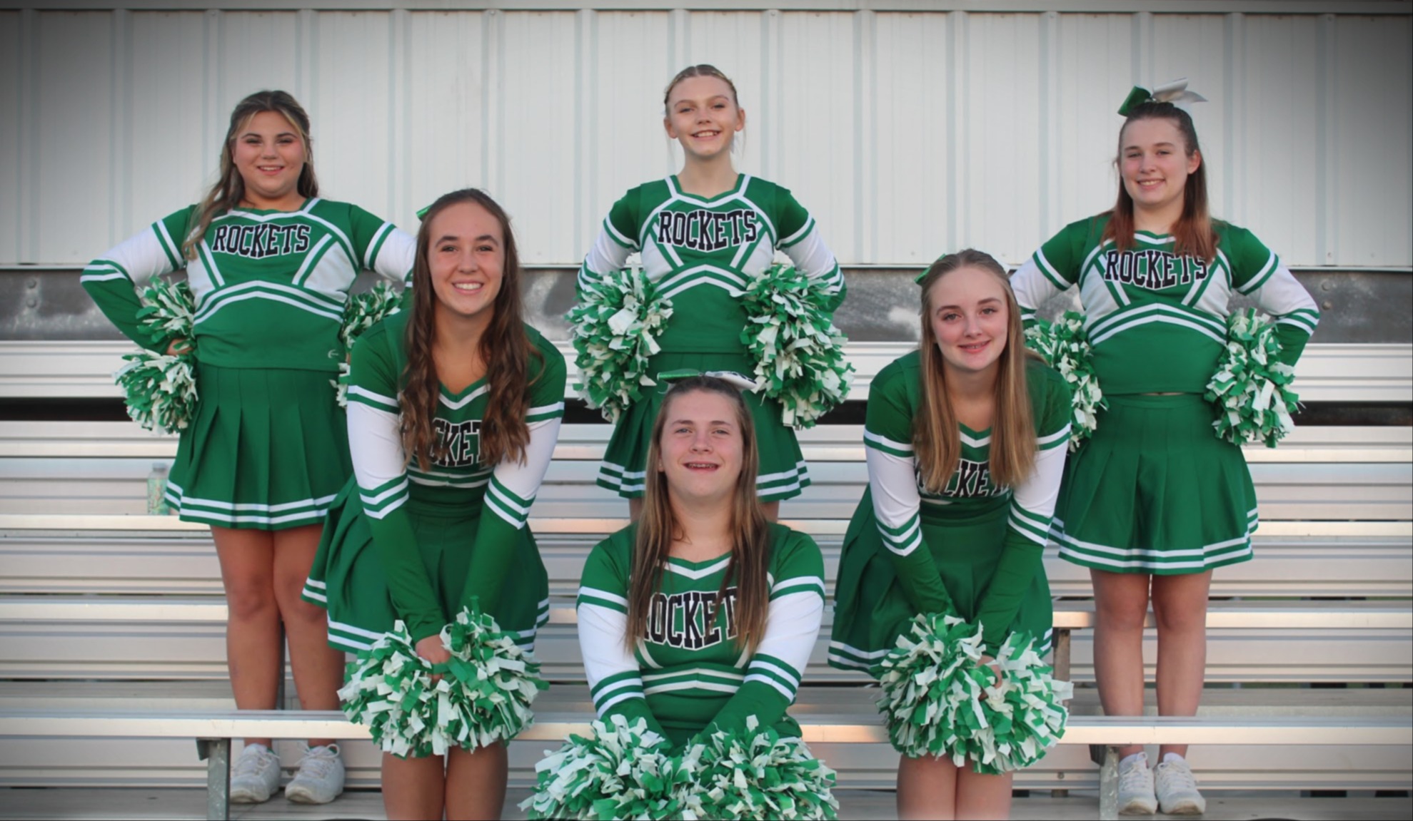 Winter cheer team picture