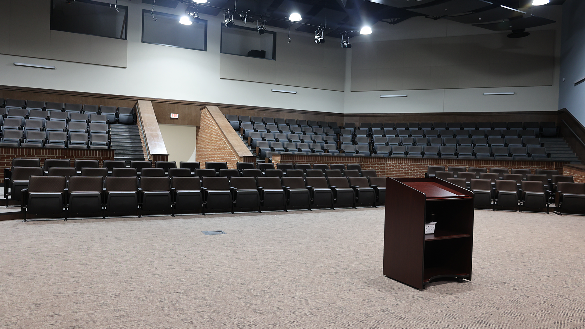 Small Theater/Lecture Hall