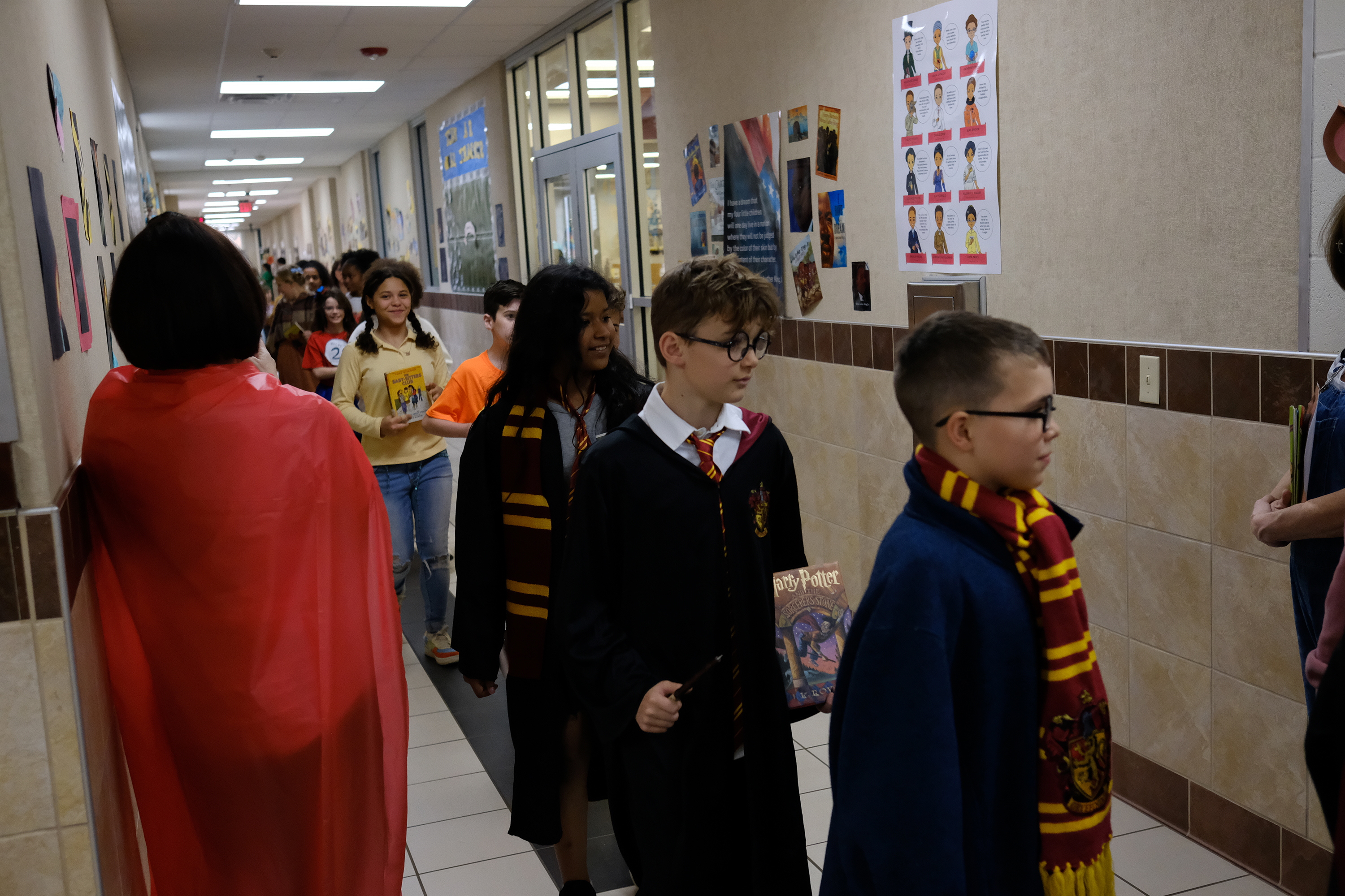 elementary kids dressed as book characters