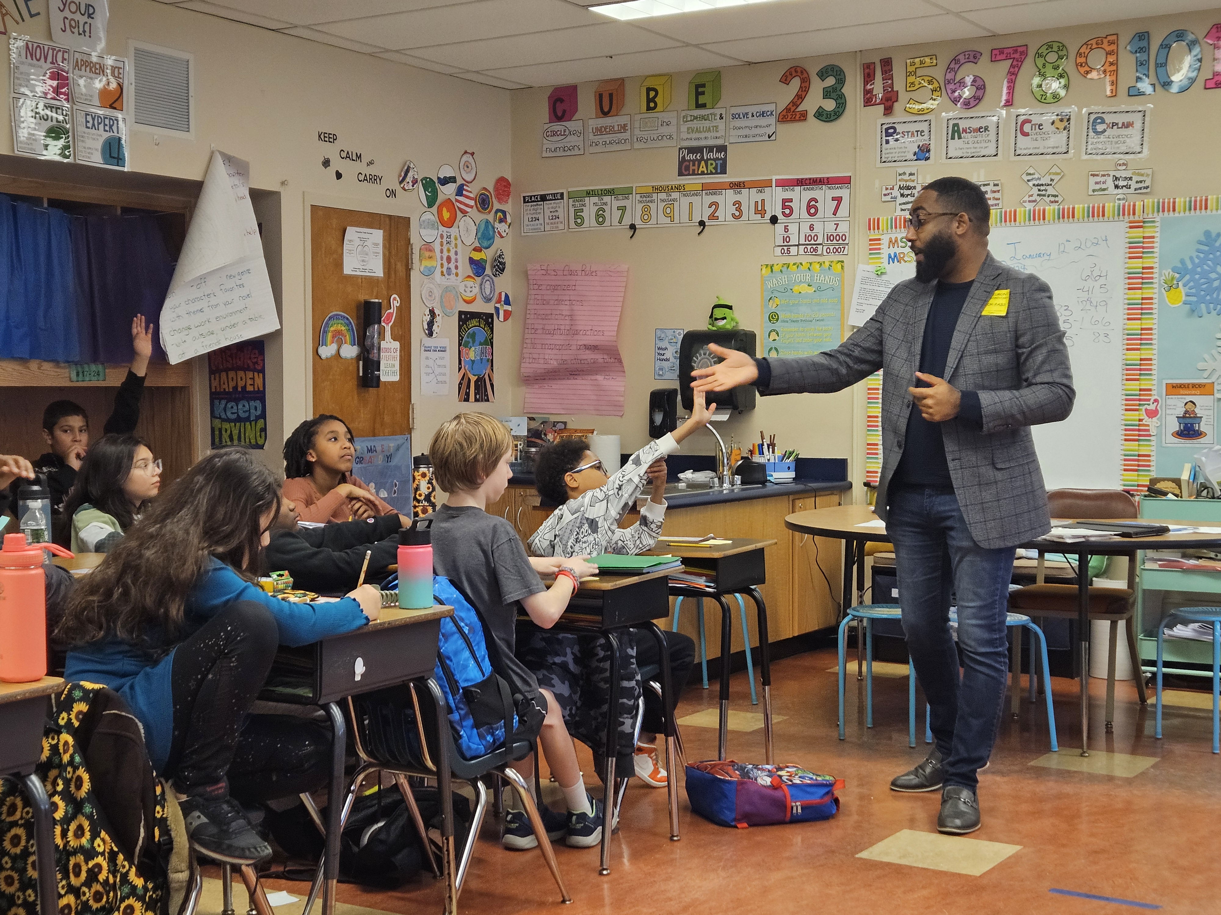 Mr. Daniel McGee came to Belmont to engage 4th and 5th grade students in interactive activities and discussions so they can learn about and celebrate cultural differences. 