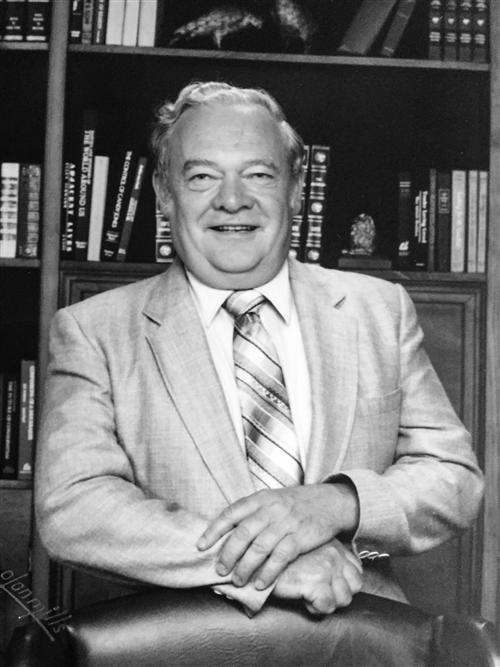 Photo of Dr. Joseph L. Warthling.